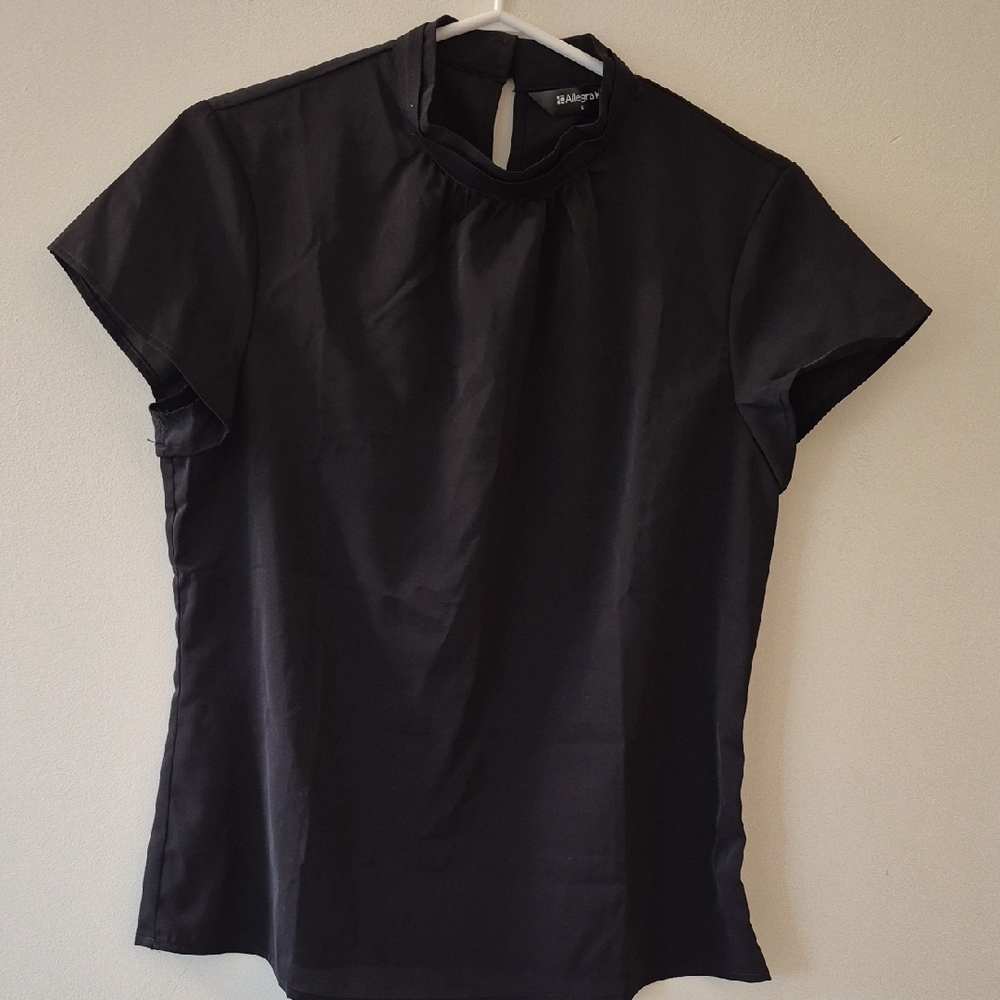 BNWT RW&Co Black Short Sleeve Blouse